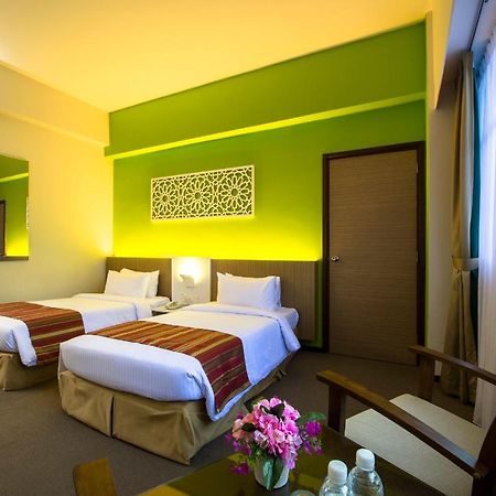 Grand Barakah Hotel Ампанг Экстерьер фото