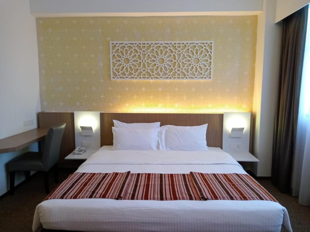 Grand Barakah Hotel Ампанг Экстерьер фото